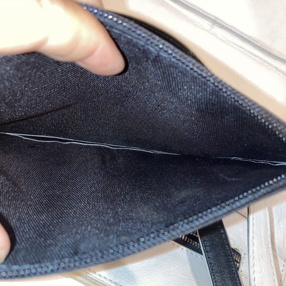 Off-White OR Cream Colored 100% Cowhide Leather Shoulder Bag Purse Bag Tote - Picture 9 of 10